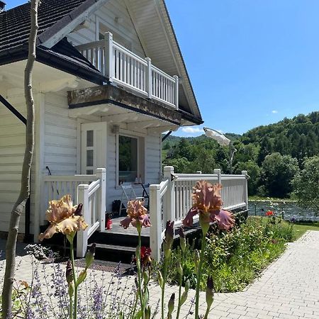Bialy Domek Tylmanowa Bagian luar foto