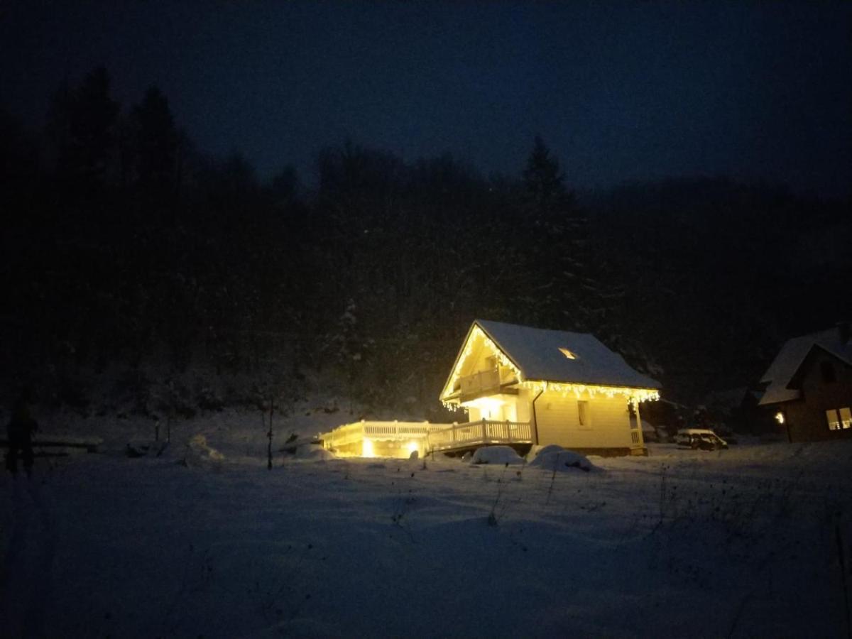 Bialy Domek Tylmanowa Bagian luar foto