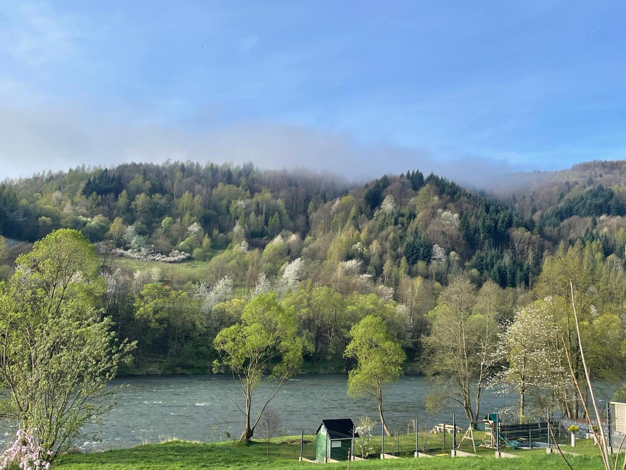 Bialy Domek Tylmanowa Bagian luar foto